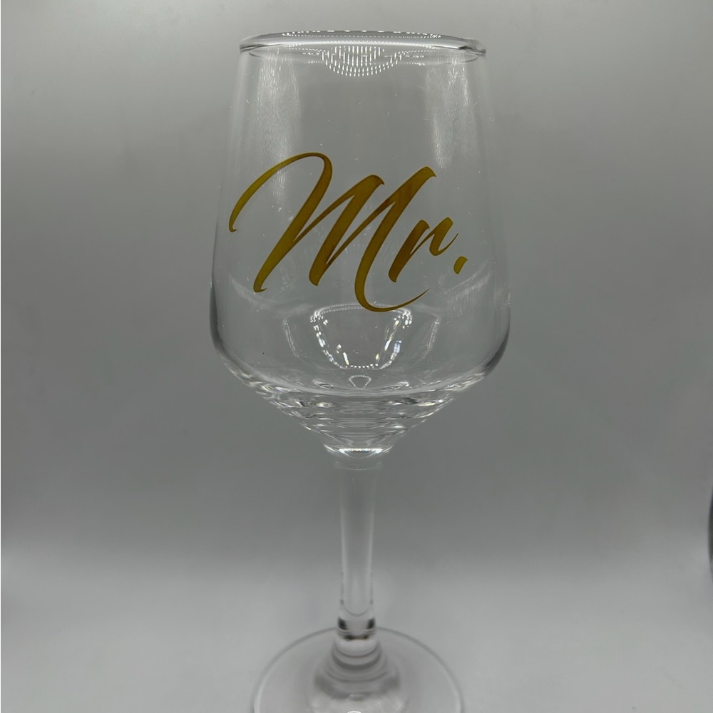 'Mr.' Wine Glass - Wedding Anniversary Festive - NEW